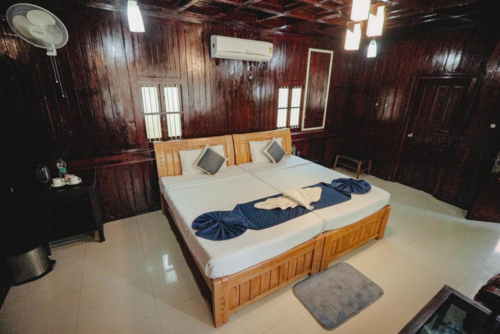 Raja Park Beach Resort Varkala Exterior photo