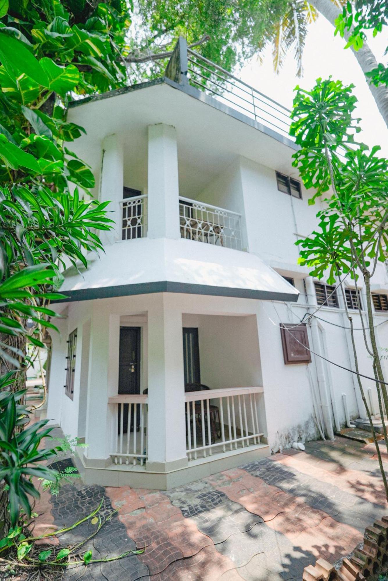 Raja Park Beach Resort Varkala Exterior photo