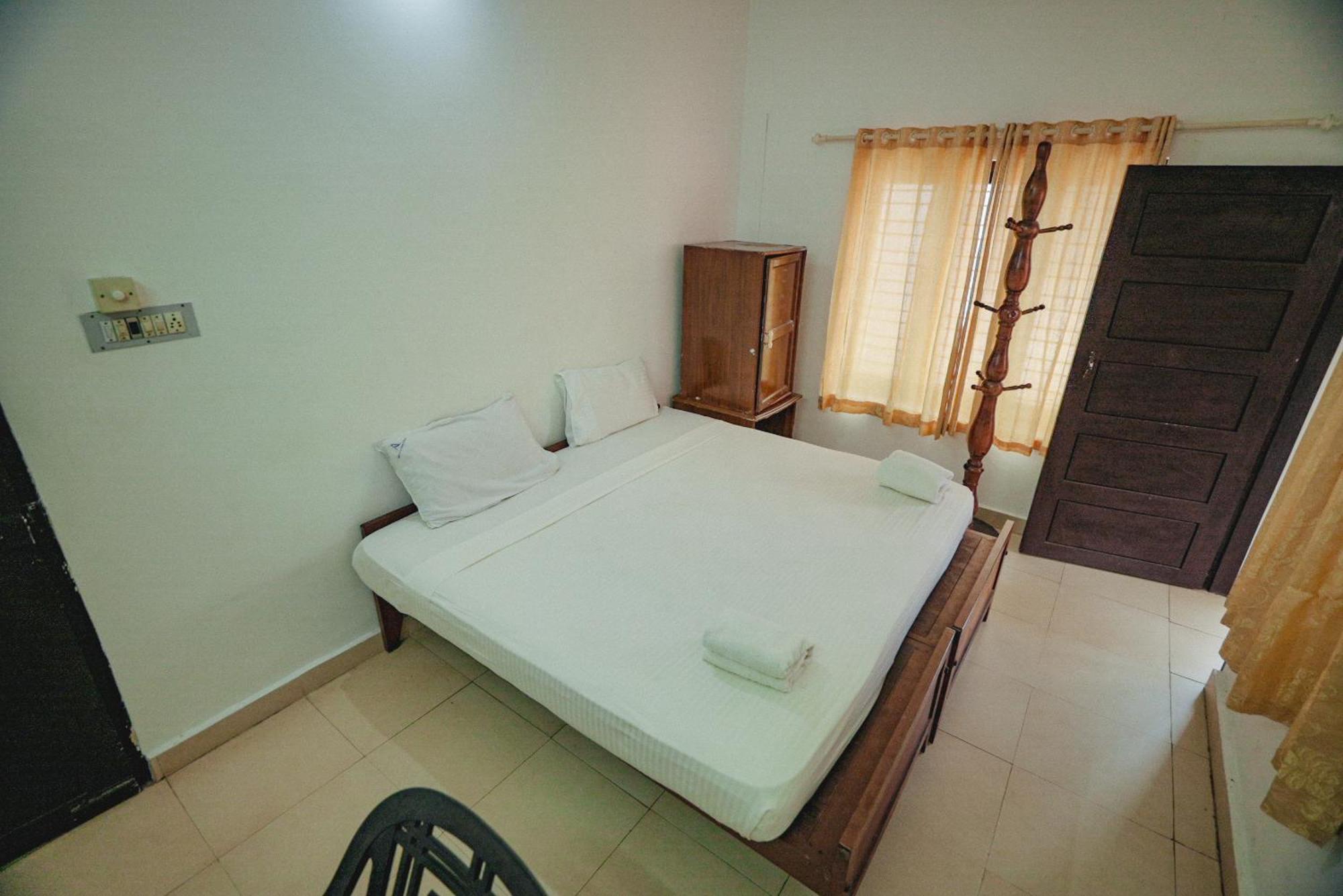 Raja Park Beach Resort Varkala Exterior photo