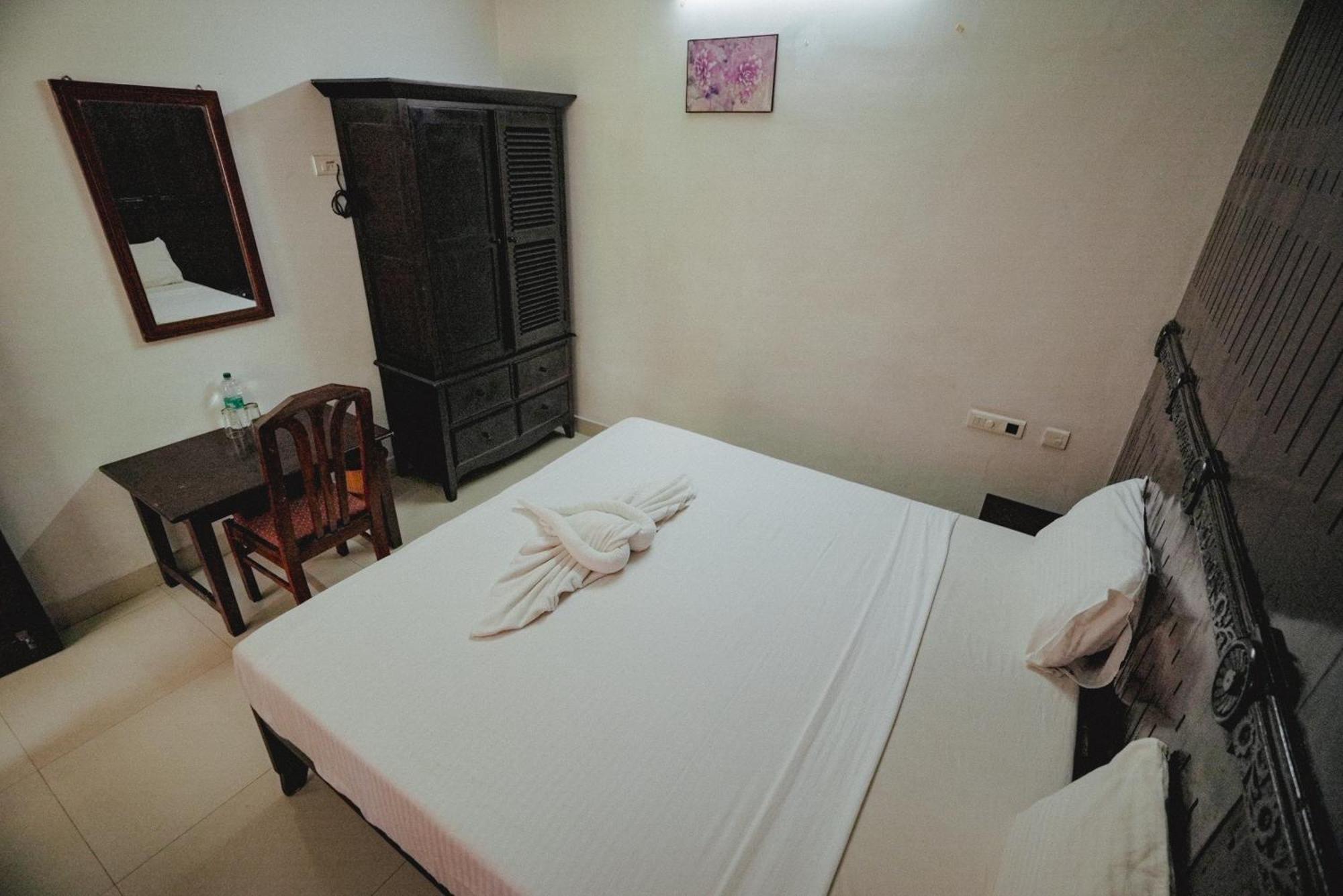 Raja Park Beach Resort Varkala Exterior photo
